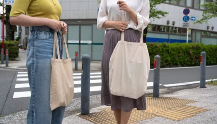 Sustainable Packaging reduces waste and pollution