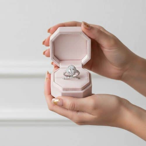 Velvet Boxes That Elevate Brand Value